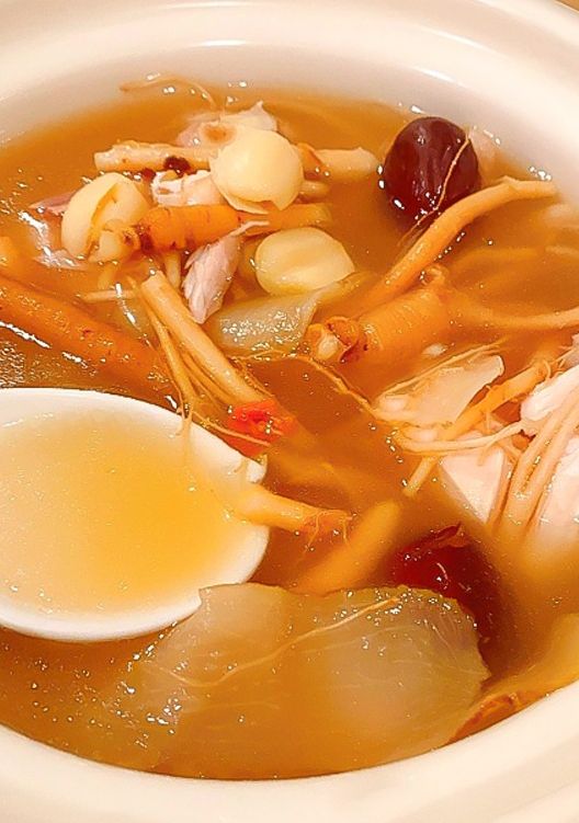 紅参髭・なつめ・蓮の実のスープ｜参鶏湯の食材紹介
